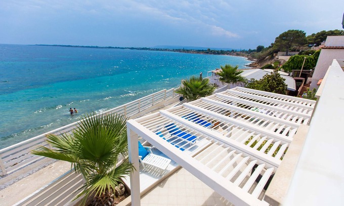 Punta Milocca Apartment | Villa Amateia Dione seafront Indep. apt. 2/4 people - Syracuse - Plemmirio Park