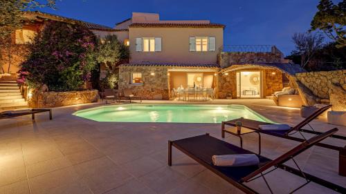 Liscia di Vacca Villa | VILLA ANGA 10&1, Emma Villas