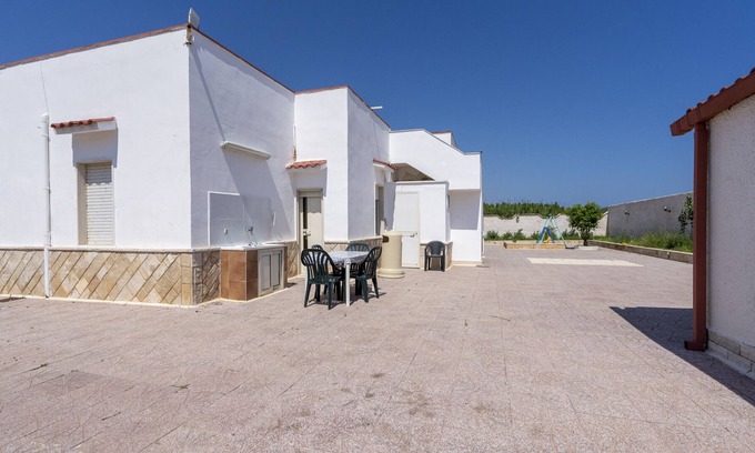 Brindisi Villa | Villa "Annamaria" close to the beach with Private Pool & Wi-Fi
