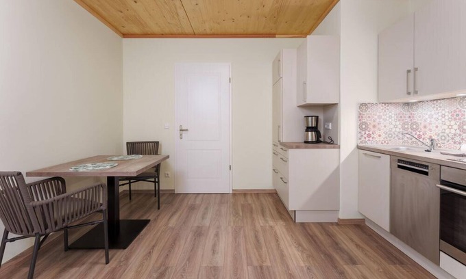 Ellenz-Poltersdorf Apartment | Villa apartment - 1-2 persons - 1 bedroom