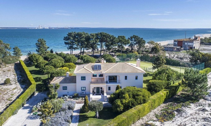 Carvalhal Villa | Villa Aqua - Beachfront Luxury Villa with Private Tennis Court and Pool