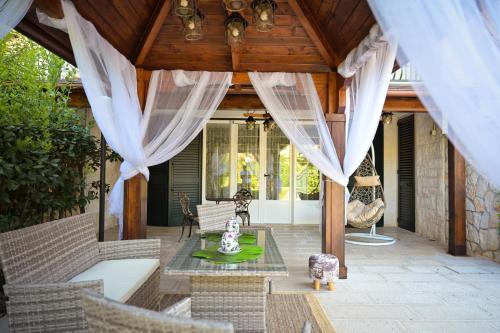 Selva di Fasano Villa | Villa Asia