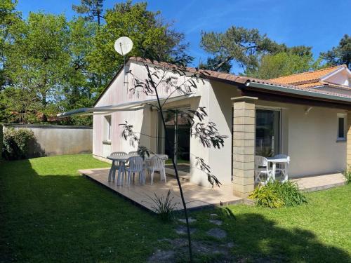 Ronce-les-Bains House | VILLA AU COEUR DE RONCE LES BAINS 200 mètres de la plage