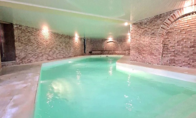 Saint-Prix Villa | Villa Avec Piscine Intérieure Proche de Paris