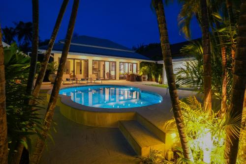 Rawai Villa | Villa Ayan, Amazing Pool, 2 bedrooms Near Nai harn Beach