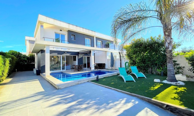 Puerto Marino Villa | Villa Bambu Gran Alacant by Villas&You