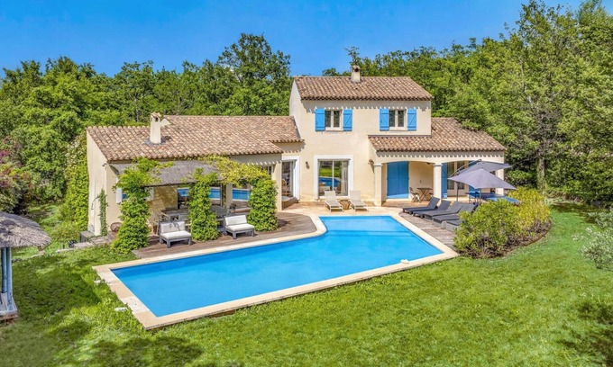 Mons Villa | Villa Beauregard by Villa Plus