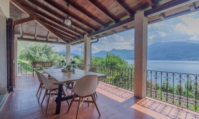Varenna Villa | Villa Bianca Lierna by Varenna Holidays