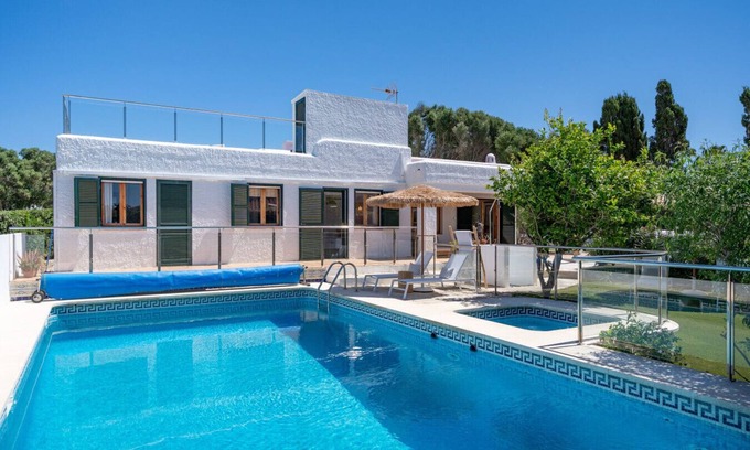 Binibeca Villa | Villa Bini Ezolea