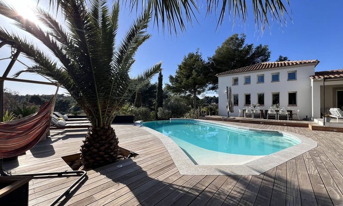 La Cadiere-d'Azur Villa | Villa Blanche à La Cadière D'azur