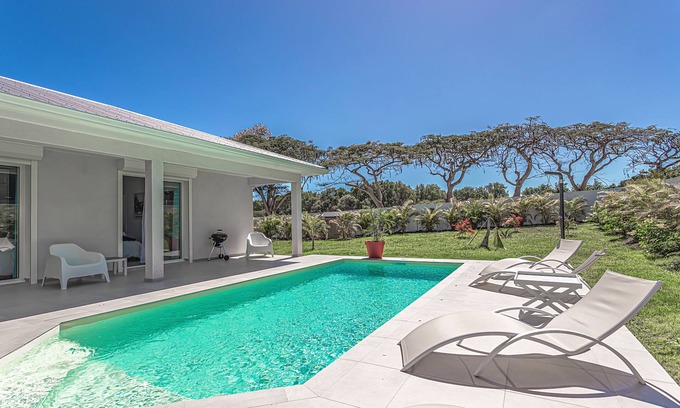 Saint-Francois Villa | Villa BLUE 3 CH with swimming pool 2min from the Marina