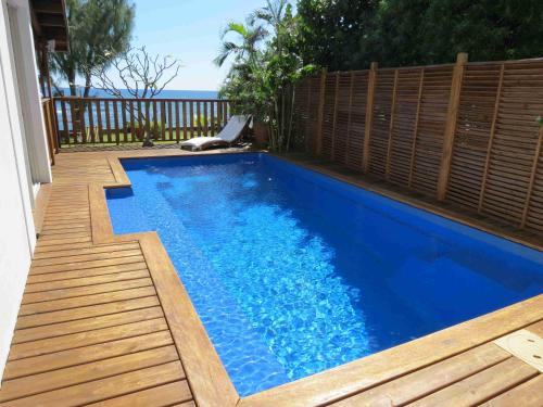 Caphomard House | Villa Bourbon avec piscine sur la plage