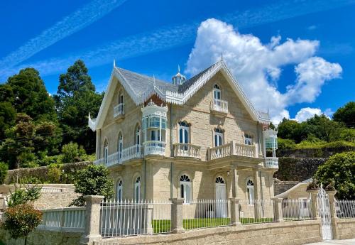 A Lama Hotel | Villa Boutique 1880, Escapada Romántica con Spa Privado Exterior, Privacidad y Servicio Personalizado