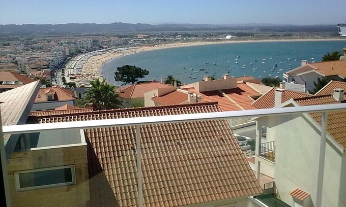 Sao Martinho do Porto Apartment | Villa by the sea with private pool exelente view of the bay and marginal