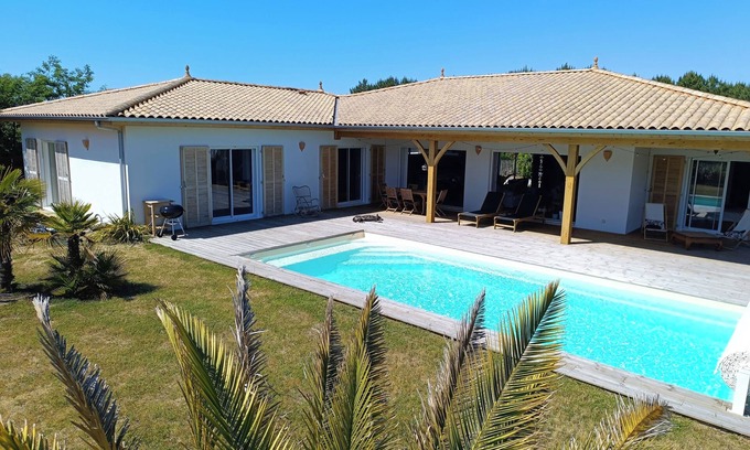 Vendays-Montalivet Villa | Villa by the ocean