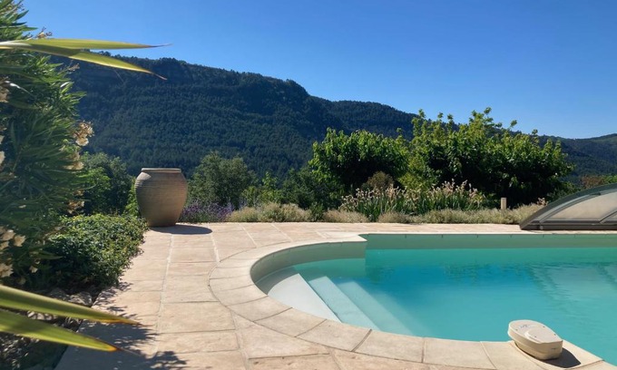 Vesseaux Bed & Breakfast | Villa Câline chambres d'hôtes