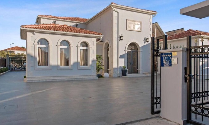 Vodice Villa | Villa Carolus in Vodice - Five Bedroom Villa with Terrace and Swimming pool