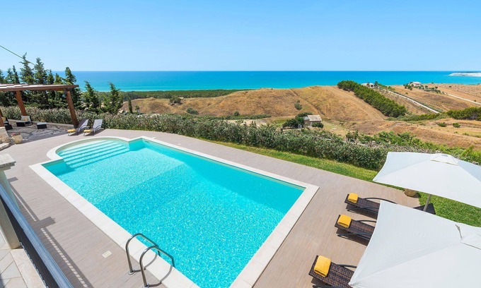 Montallegro Villa | Villa Carousel with private pool - My Rental Homes