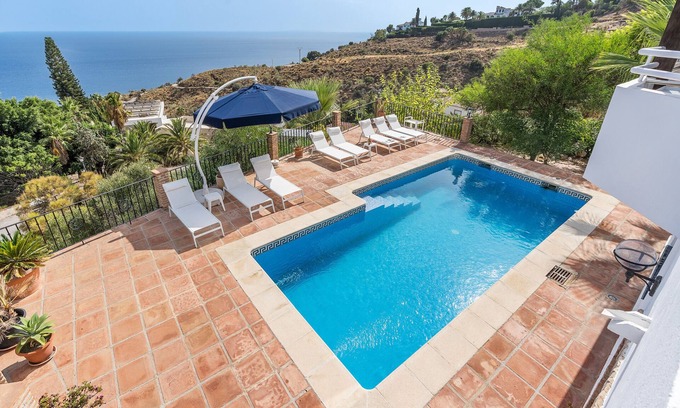 Salobrena Villa | Villa 'Casa Naranjita' with Sea View, Wi-Fi and Heated Pool