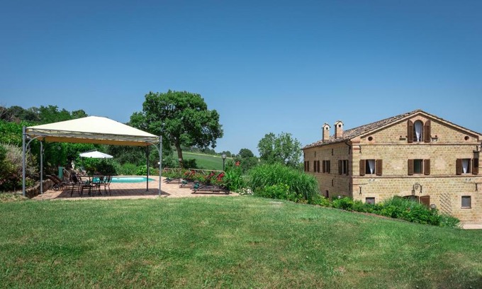 San Ginesio Villa | Villa Casanostra 12, Emma Villas