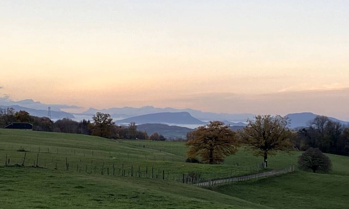 Champagne-en-Valromey Apartment | Villa`Champagne` jacuzzi/AC/serenity/1h15 from Geneva