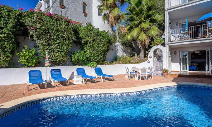 Chimenea Villa | Villa Chimenea with pool and lovely garden