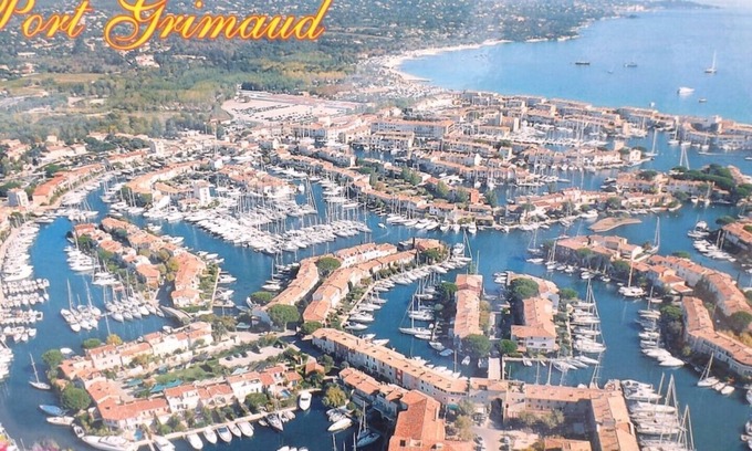 Grimaud House | VILLA Christina - TOP location for excursions, 3 pools with a view of the coast.