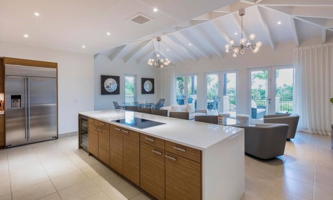 Herreras Villa | Villa Clara | Luxurious 4 bedroom penthouse within Bahia Beach Resort