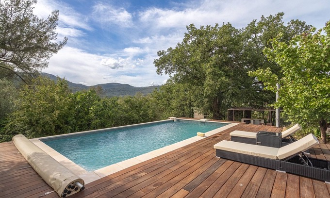 Sollies-Toucas Villa | Villa Collinou - maison climatisée avec piscine