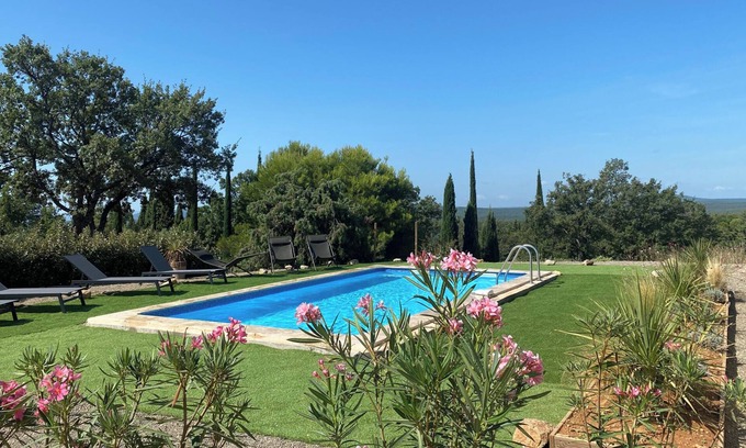 Aups Villa | Villa Contemporaine Avec Piscine et Jardin, Proche Lacs et Gorges du Verdon