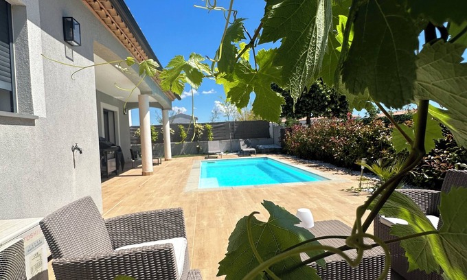 La Farlede Villa | Villa Conviviale et Familiale Avec Piscine