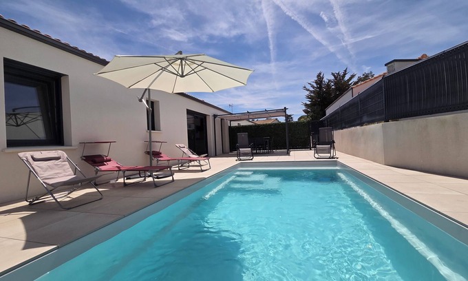 Saint-Jean-de-Monts Villa | Villa Corail: Modern & Private Pool!
