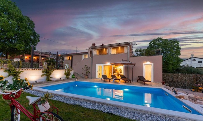 Kukci Villa | Villa Corinna with sea view has a pleasant and warm interior
