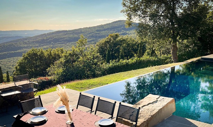 Lisciano Niccone Villa | Villa "Cuordileone" with Private Pool, Terrace & Wi-Fi