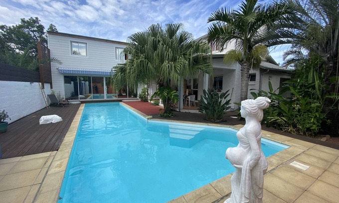 Le Centre House | Villa Détente Cosy Lodge Sous les Tropiques un Havre de Paix Élégant et Raffiné