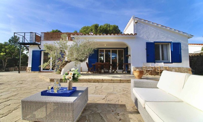 Roques Daurades House | Villa Daurada (10 people) wifi & 5min from the sea