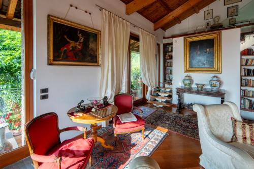 Alba Apartment | Villa DAutore
