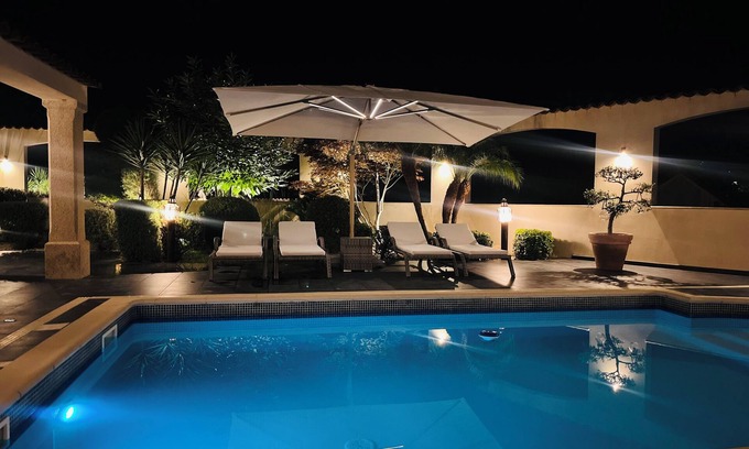 Peri Villa | Villa de Charme Avec Piscine, Parfaite Pour des Vacances Estivales Inoubliables