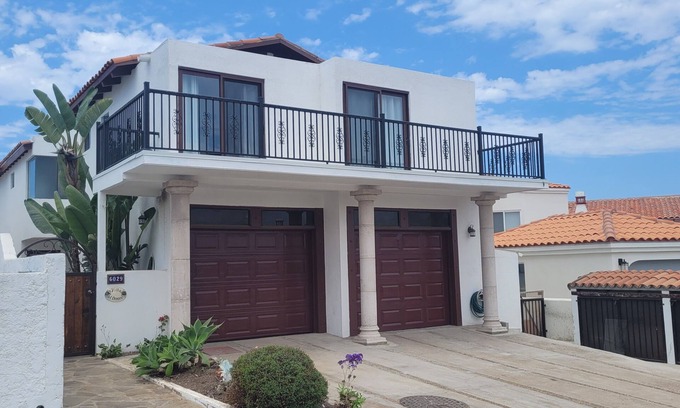 Salsipuedes Villa | Villa del Oceano, Oceanside Villa w/Private Pool and Panoramic Views in Bajamar