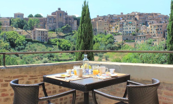 Siena City Centre Bed & Breakfast | Villa del Sole Siena