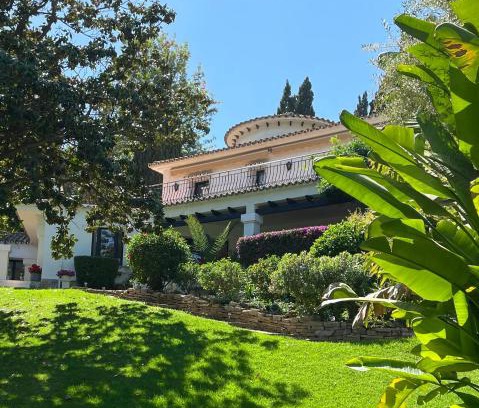 Marbella Villa | Villa Dos Palomas on the Golden Mile in Marbella