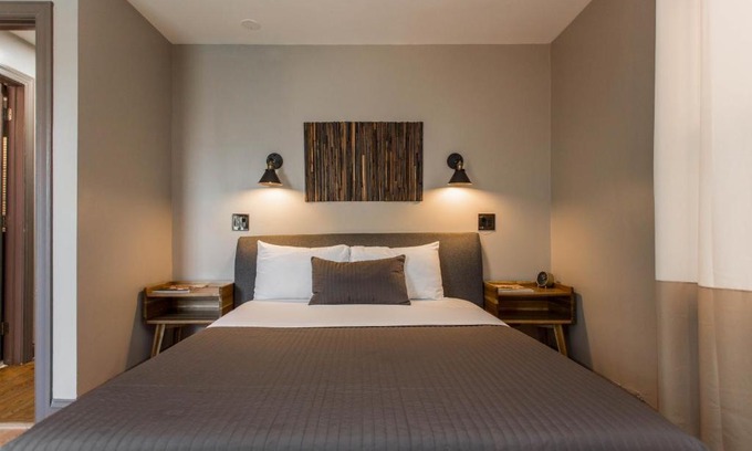 Bronzeville House | Villa Dubois Guest House