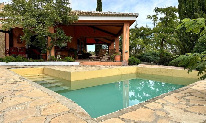 Archidona Villa | Villa 'El Refugio Archidona' with Lake View, Private Pool and Wi-Fi