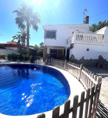 L'Eliana Villa | Villa en Valencia, metro, accesibilidad