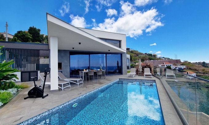 Ribeira Brava House | Villa Estrelícia by LovelyStay
