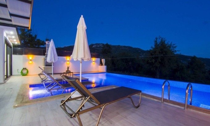 Islamlar Villa | Villa for 4 in Islamlar-Kalkan