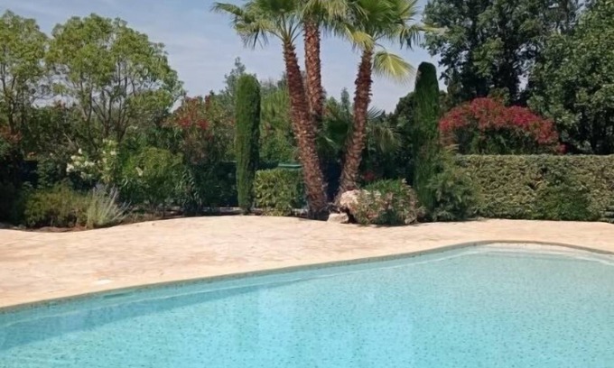 Serignan Villa | Villa for 6 people at ☀️- Swimming pool - Air conditioning - WIFI - Watch the video 🎥