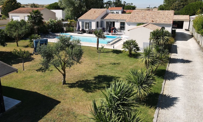 Les Boucholeurs Villa | Villa for 6 people with heated swimming pool 900m from the ocean, FULL SOUTH