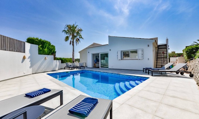 Benissa Coast Villa | Villa for rent in Benissa, LA PERLITA