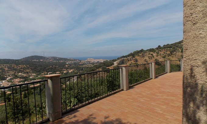 Santa-Reparata-di-Balagna Villa | Villa fully equipped, air conditioned, with 2Kms of Ile Rousse, sea and mountain views